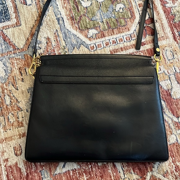 Chloe Black Leather Shoulder Bag with Gold Ring Hardware - Picture 3 of 7